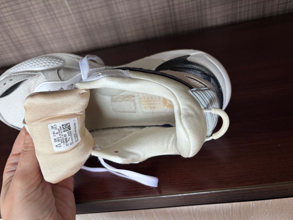 Кросівки Puma RS-X Reinvent Wn s бежевого цвета