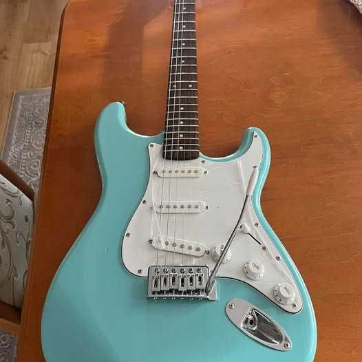 Sprzedam gitarę JAY TURSER JT-300-DB.