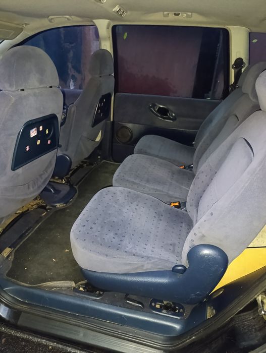 Продам Фольксваген Шаран  бензин 2.0 Л.