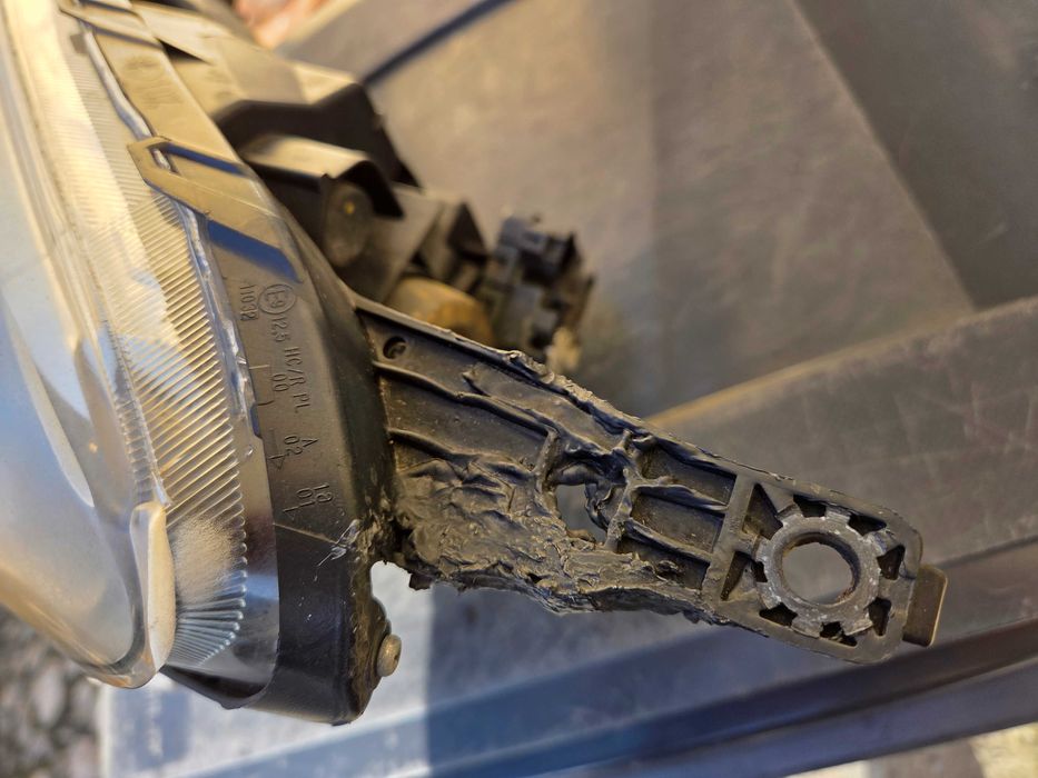 Lampa Nissan Micra k13 lift,lewa