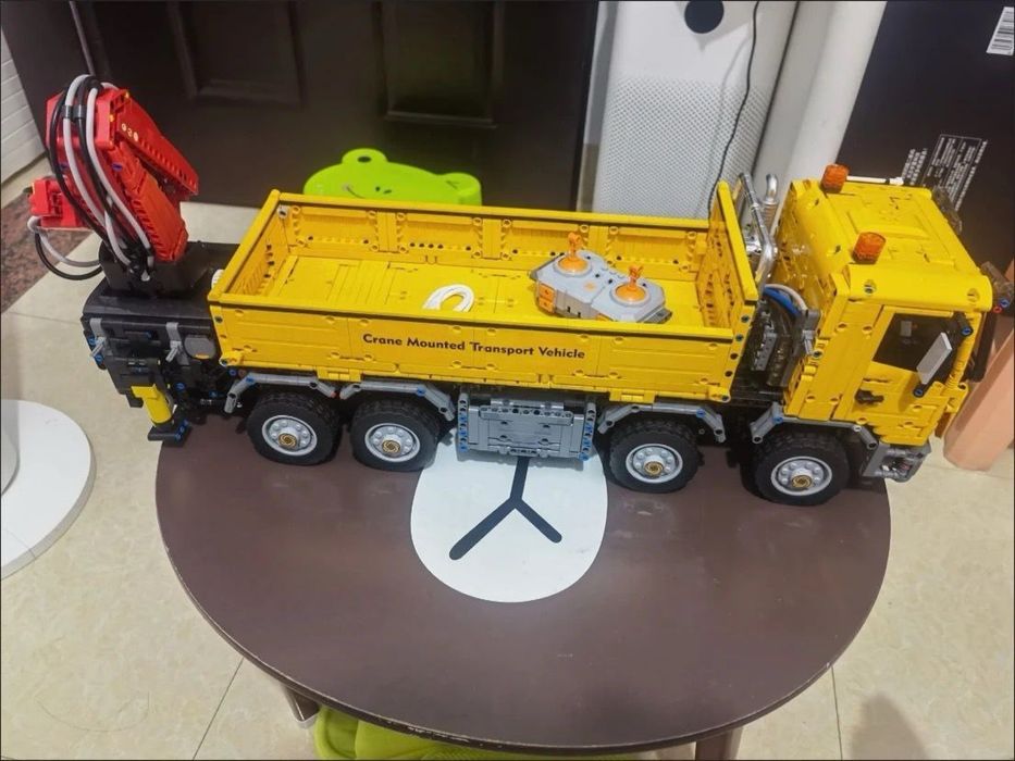 Конструктор Mould King 17050 Вантажівка-Кран на Радіокеруванні