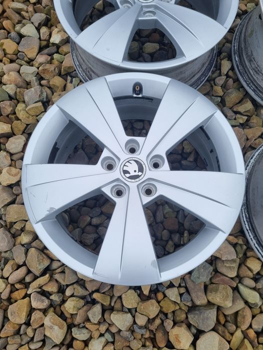 Диски легкосплавні 5 112 R 17 SKODA Оригінал