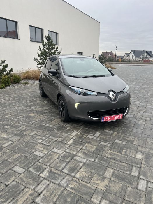 продам рено зое,renault zoe BOSE