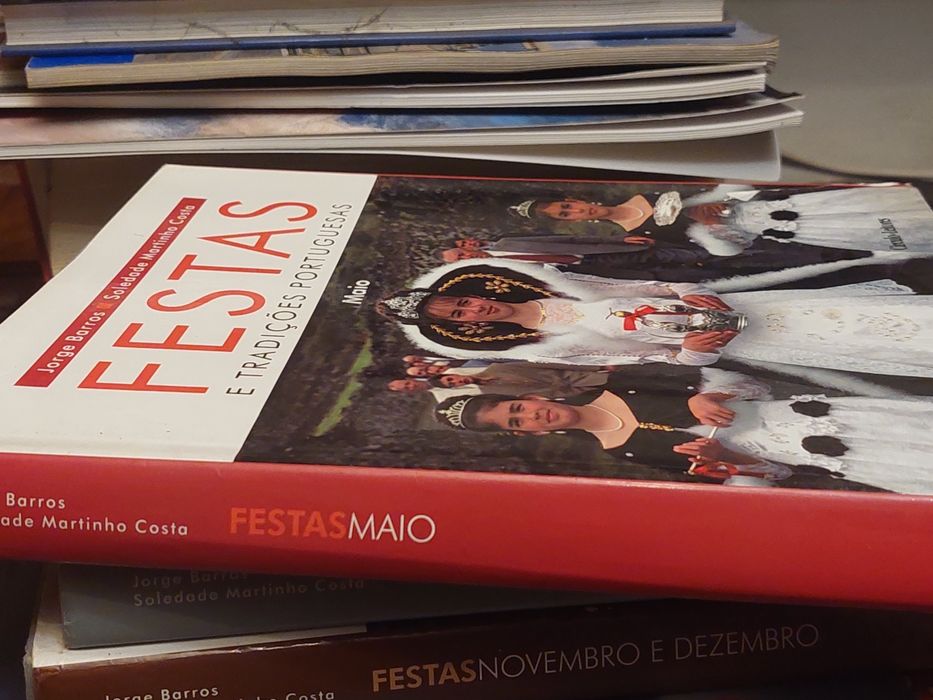 Coleção Livros - Festas e Tradições Portuguesas