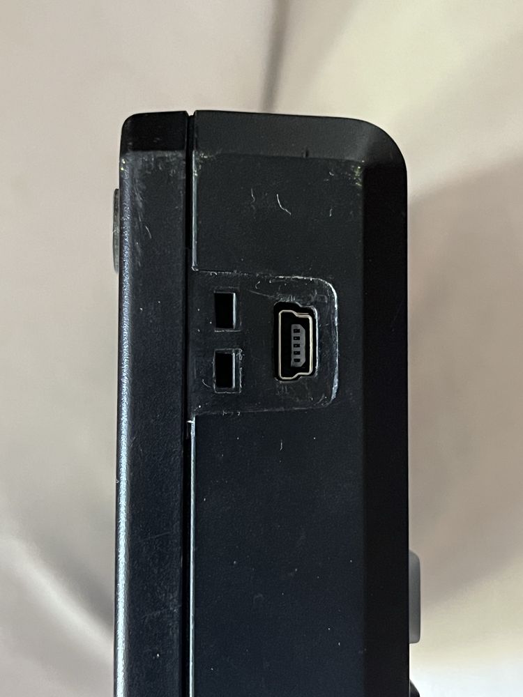 AKAI LPK 25 midi kontroler