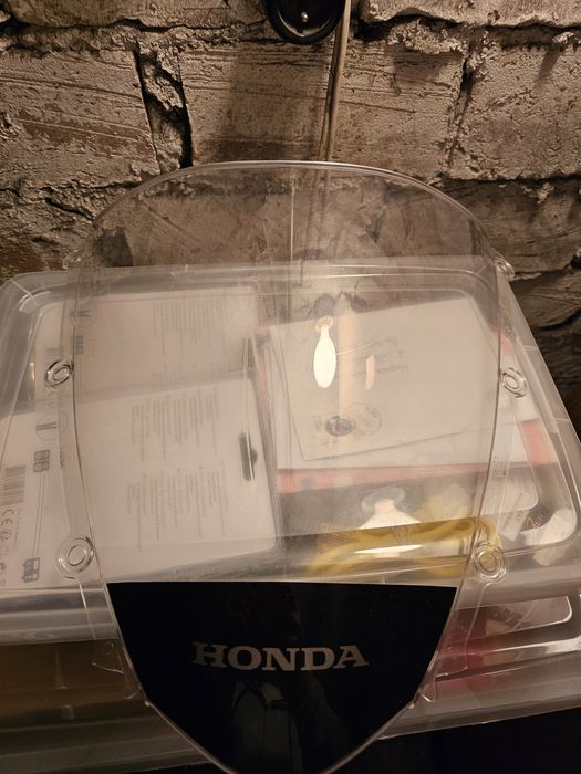 Owiewka,szyba oryginał honda cbr1000rr sc57 04r
