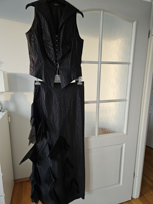 Komplet spódnica i kamizelka marki Hera. Rozmiar 38. Nowy