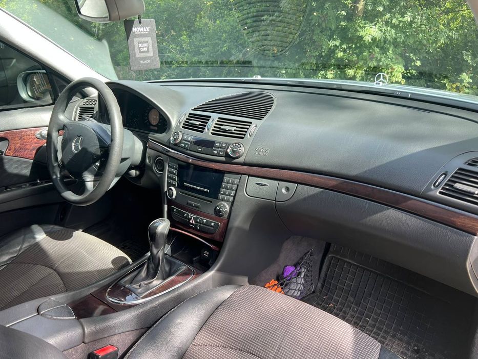 Mercedes Benz W211 E200K