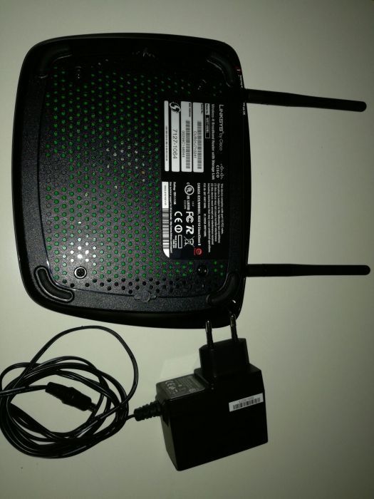 Router/Switch CISCO Linksys