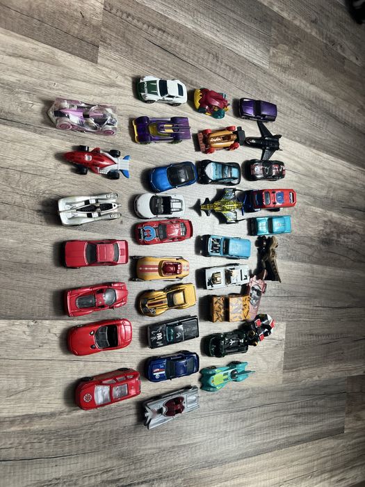 Фура HotWheels + машинки 34шт.