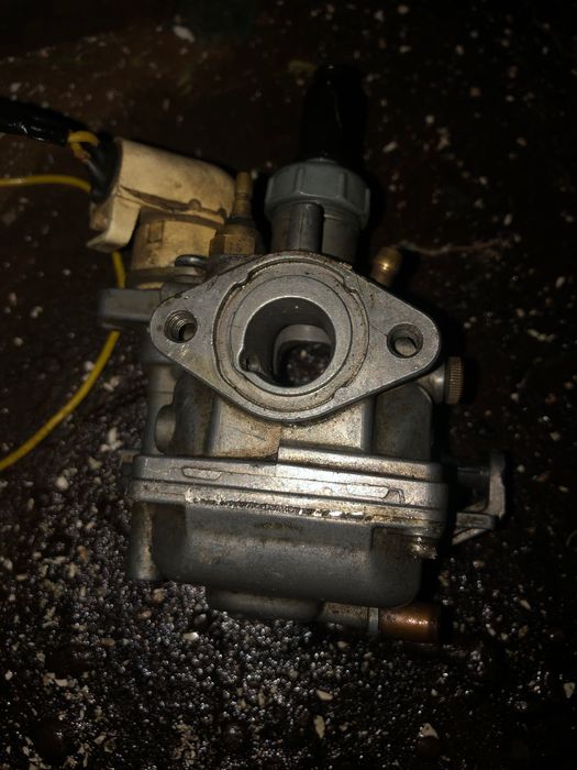 Продам карбюратор На мотоцикл і на Скутер Пишіть у телеграм