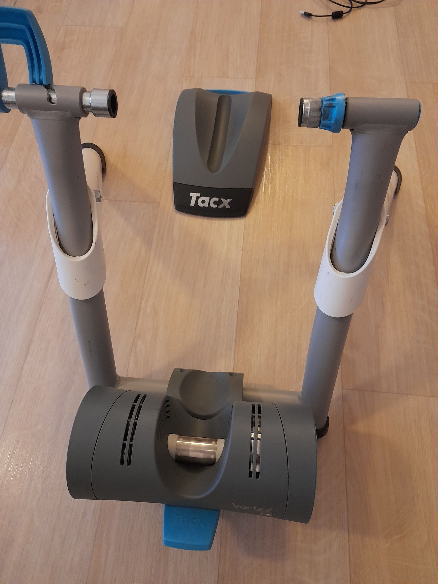 Tacx Vortex Smart + antena + zacisk + opona