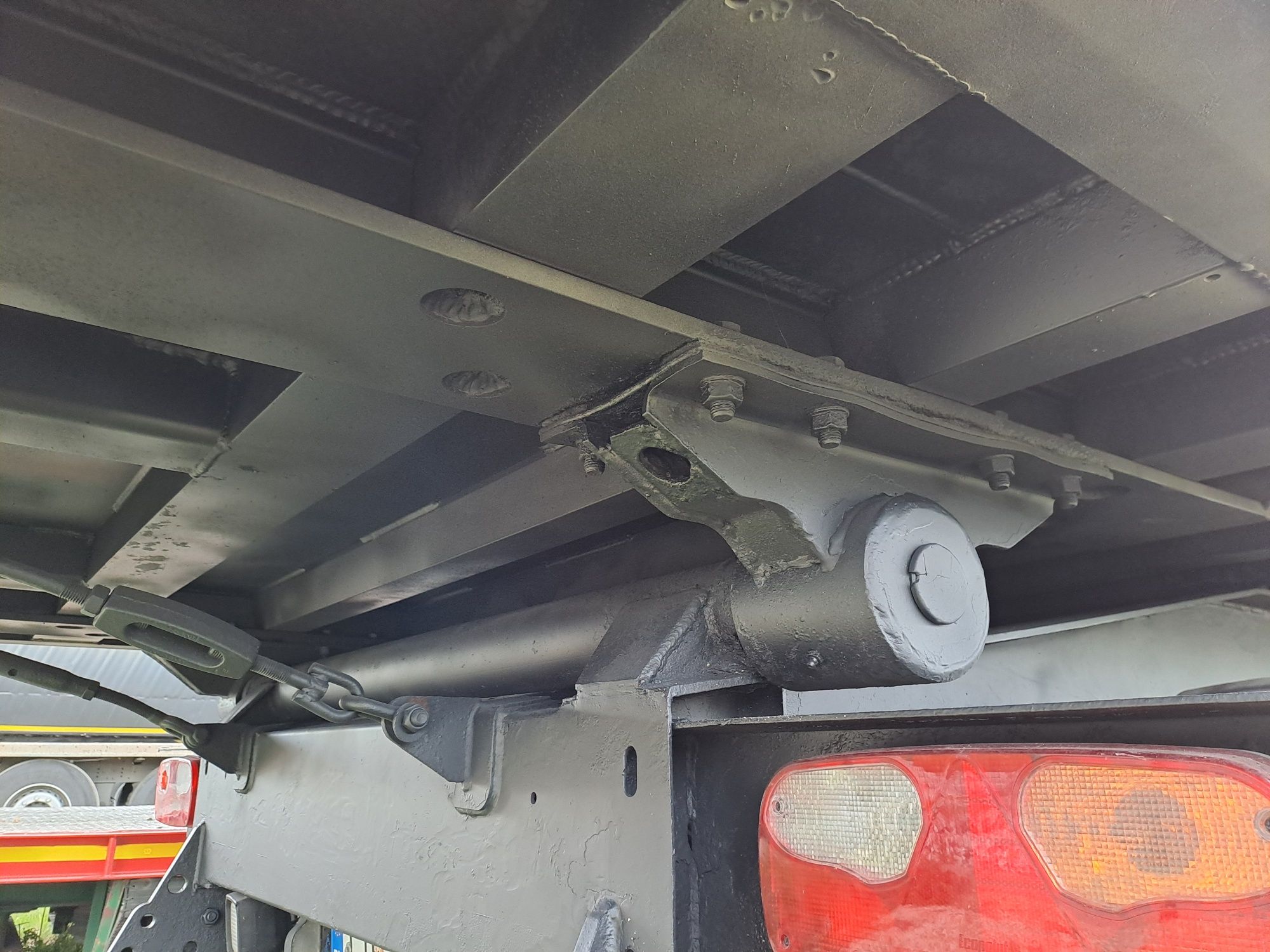 Naczepa wywrotka Fliegl 40m3 Saf Intrax Tarcza