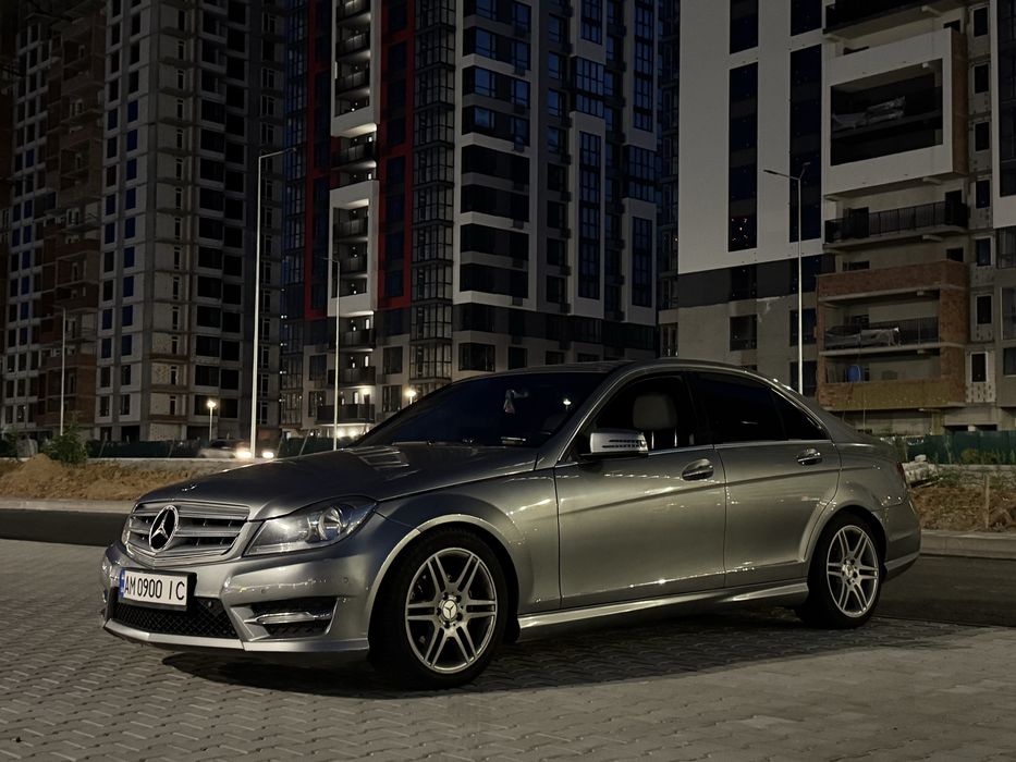 Продам мерседес w204 в дуже класному стані, всі деталі за телефоном!!!