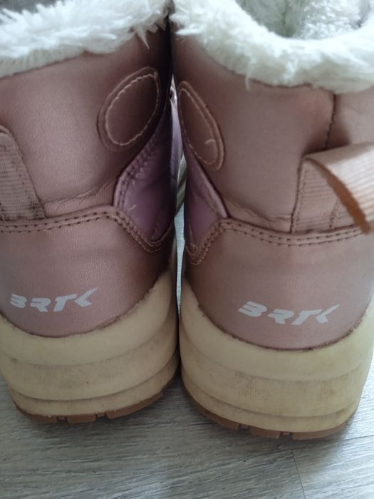 Зимові чоботи на дівчинку. Розмір 32.