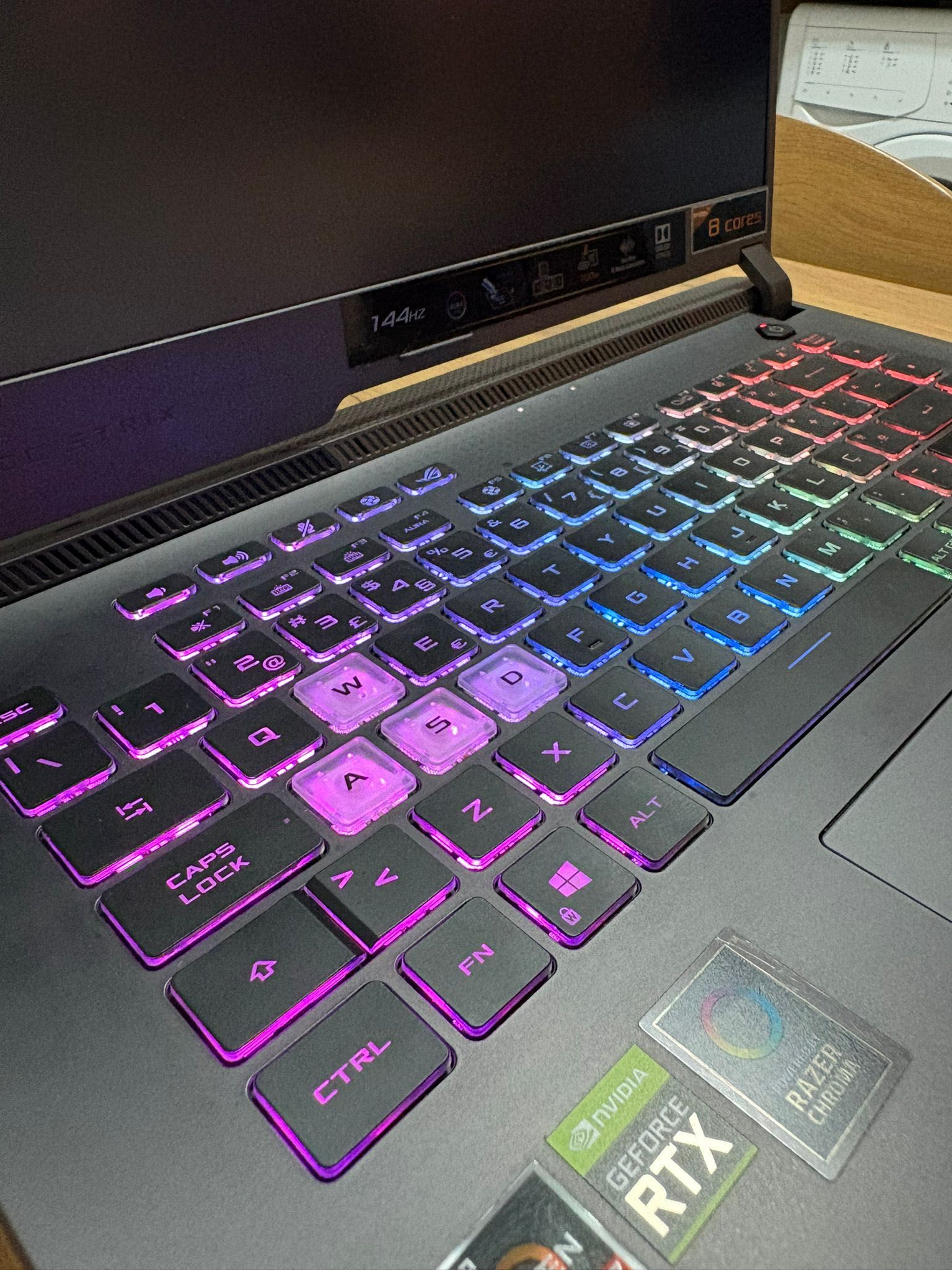 Portátil Gaming ASUS ROG Strix G513IE | Ryzen 7