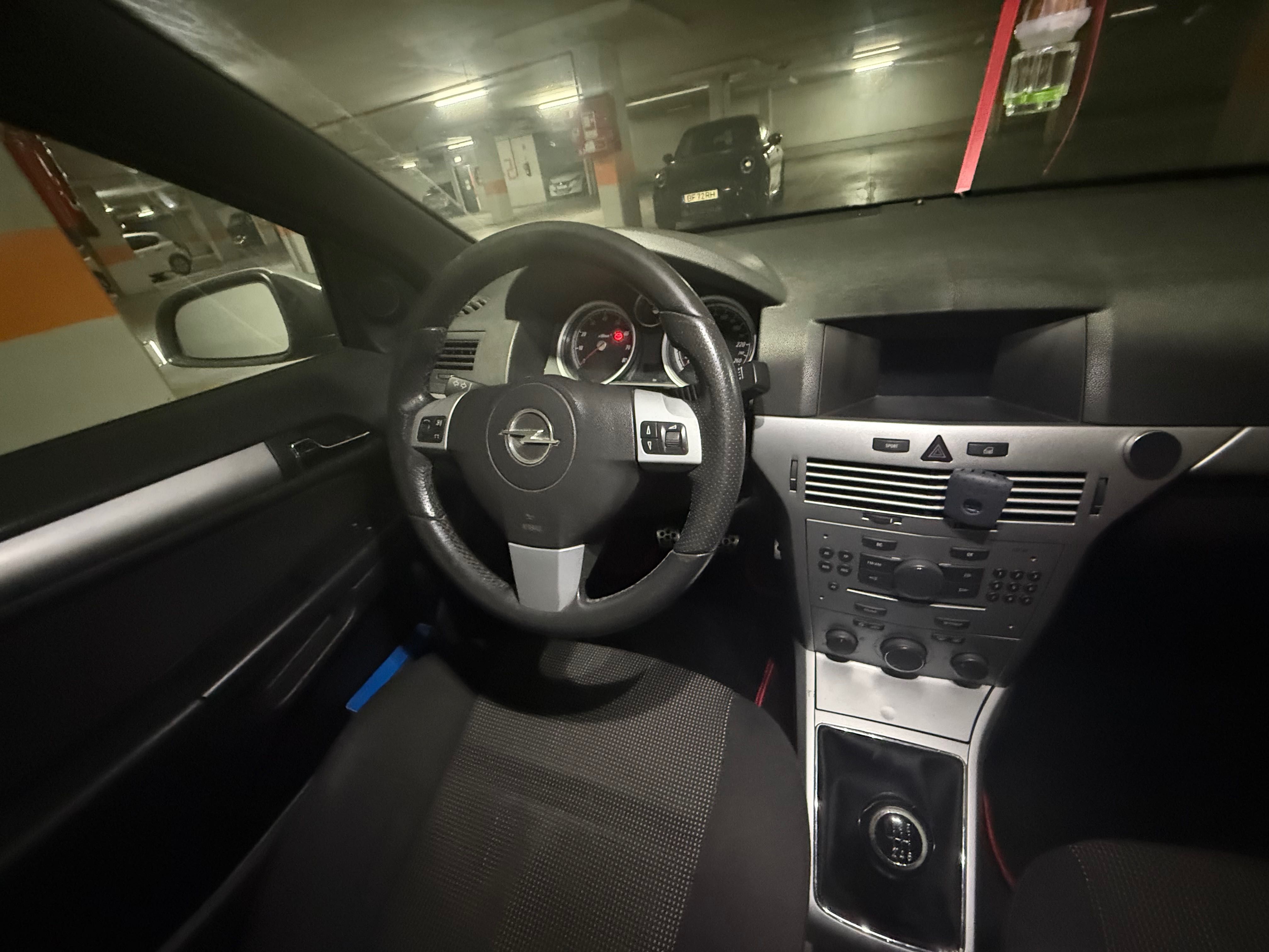 Opel Astra GTC 1.6
