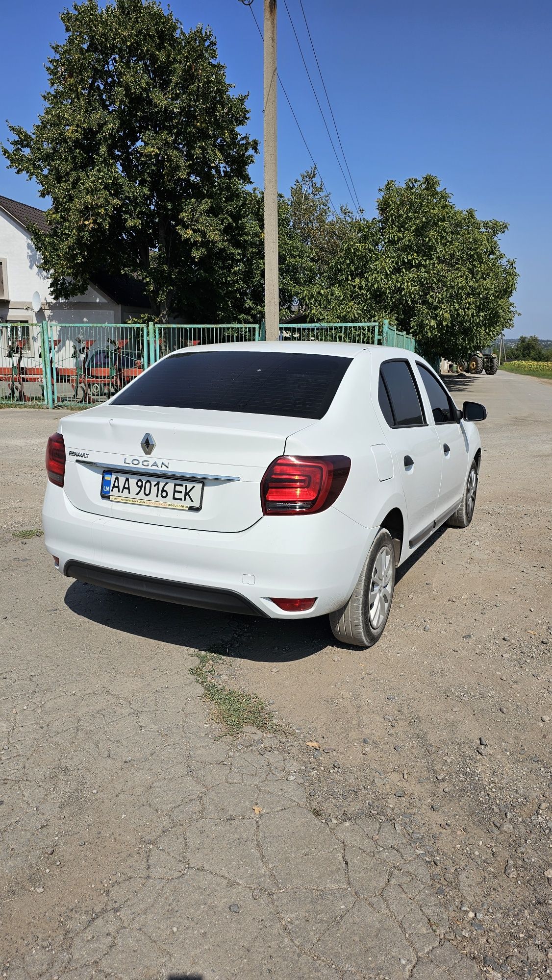 Рено Логан 2019 дизель официал  Renault Logan