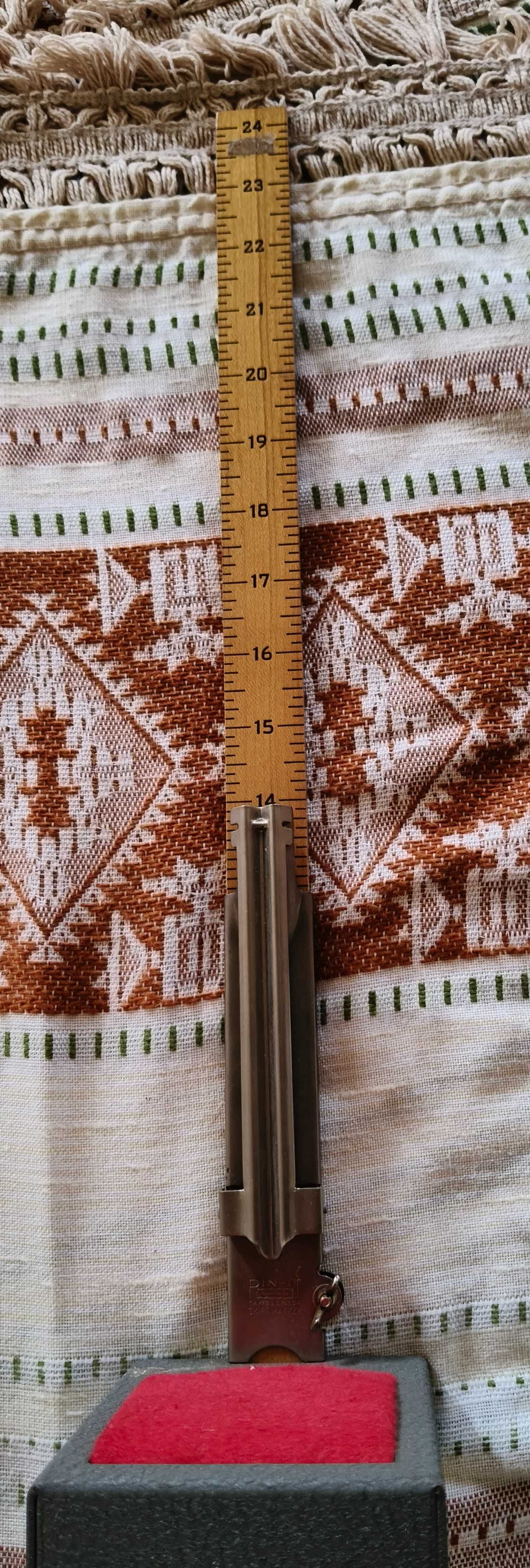 Marcador de Bainhas de Saias antigo (Americano)