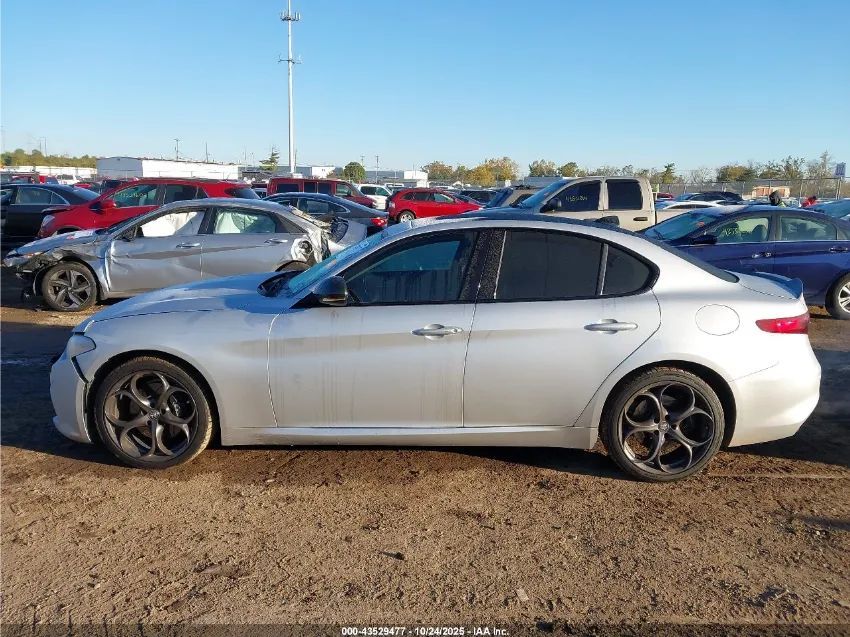 Alfa Romeo Giulia Alfa Romeo Giulia Ti Sport Awd