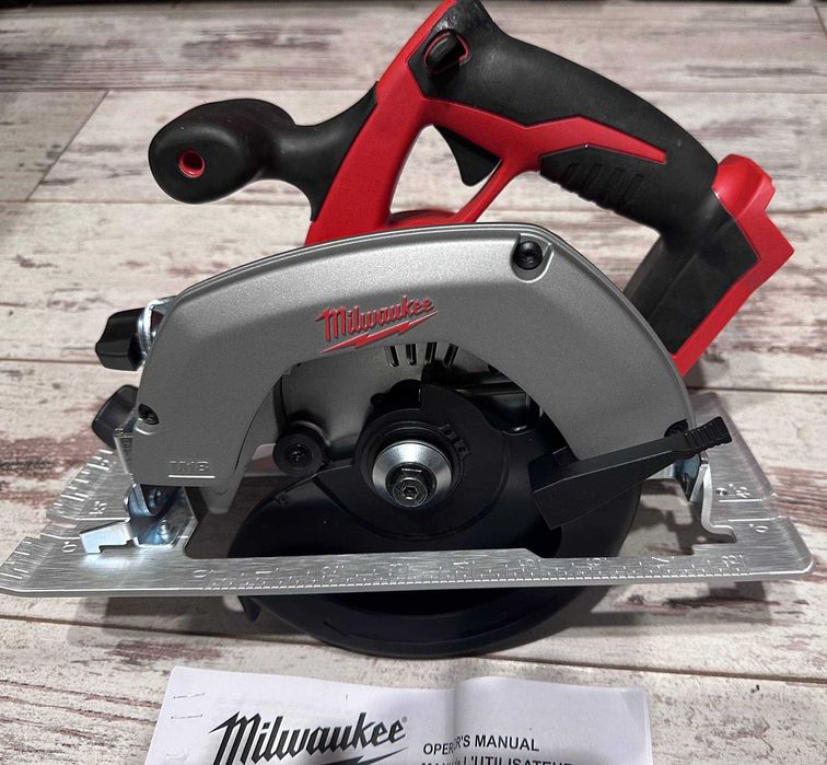 Акумуляторна циркулярна пила Milwaukee M18 2630-20 уцінка США
