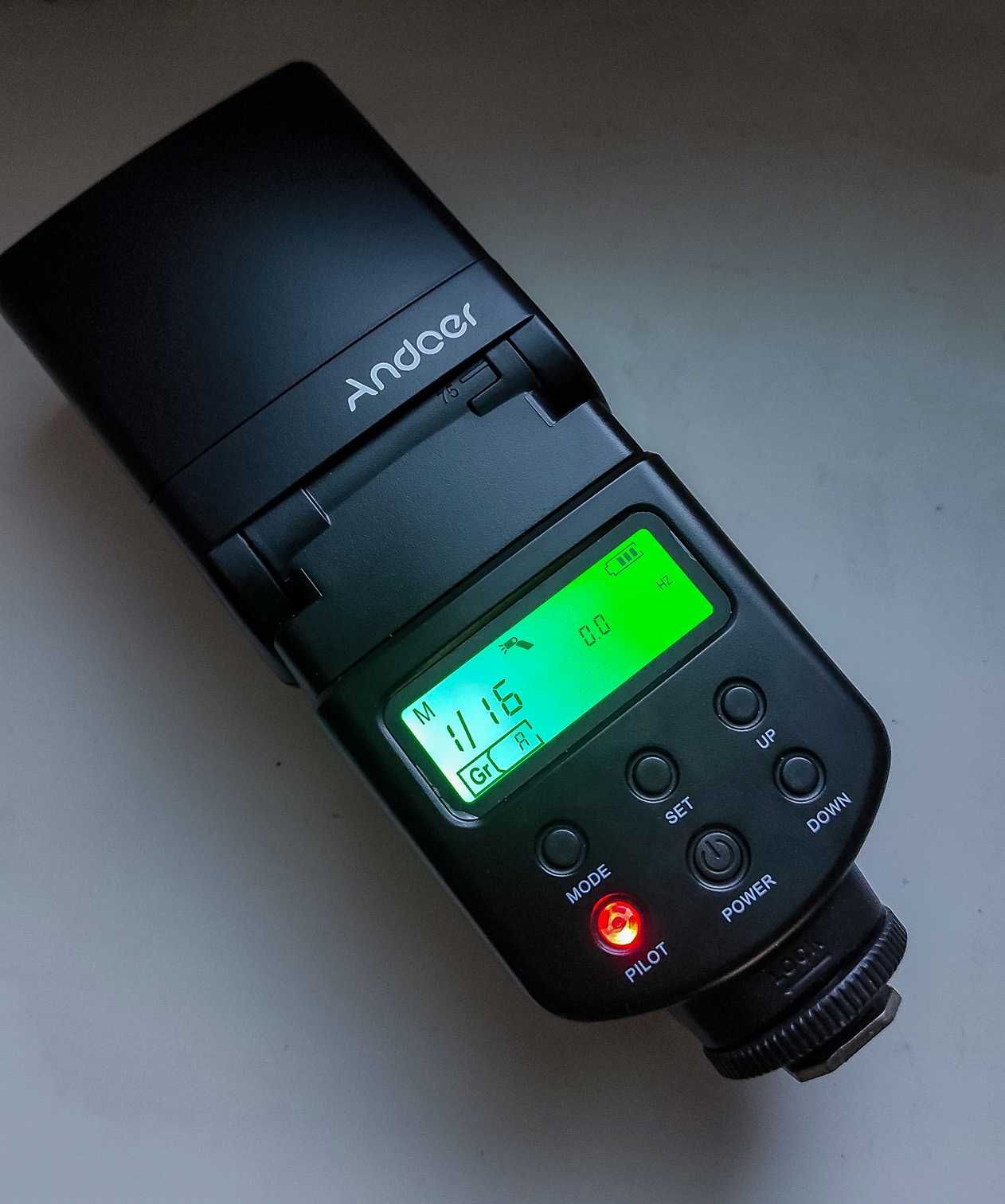 Накамерний спалах Andoer Speedlite L201 накамерная вспышка