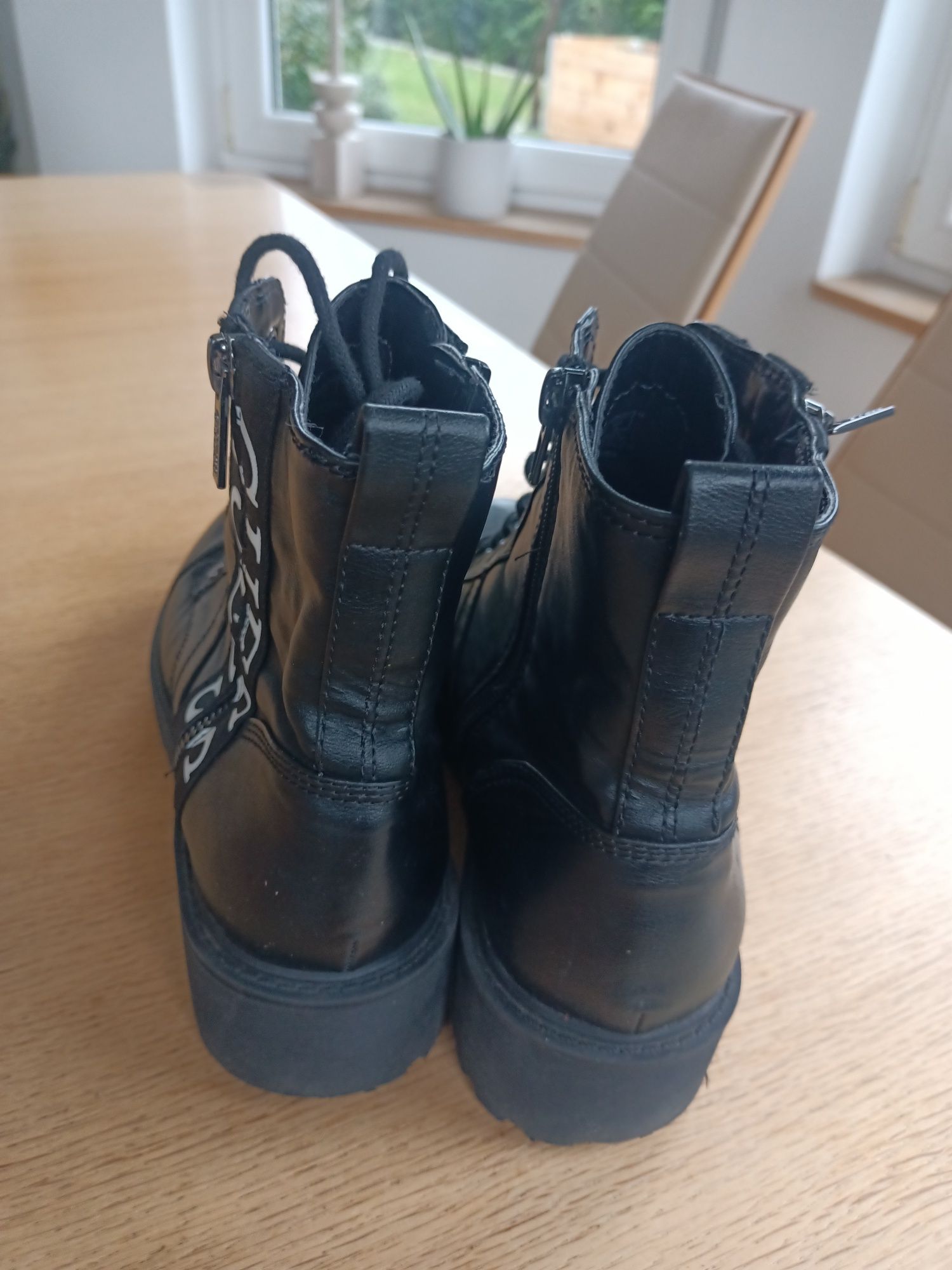Buty trapery Guess -41 jak nowe