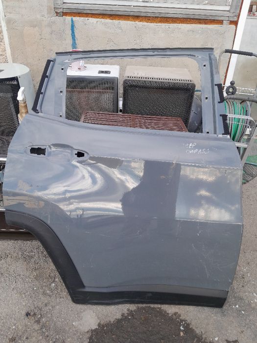 дверка задня права jeep compas II