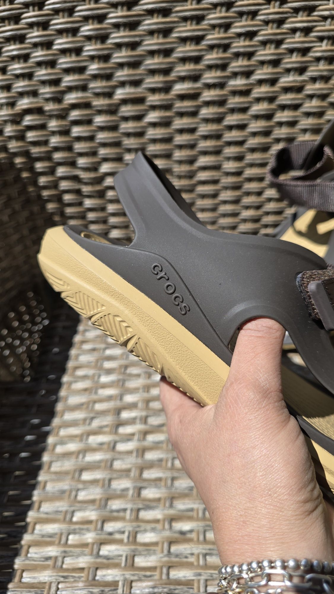 Сандалі чоловічі crocs  swiftwater m11-45/46