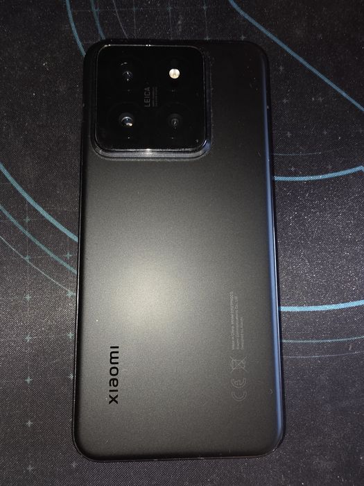 Xiaomi 14 avariado