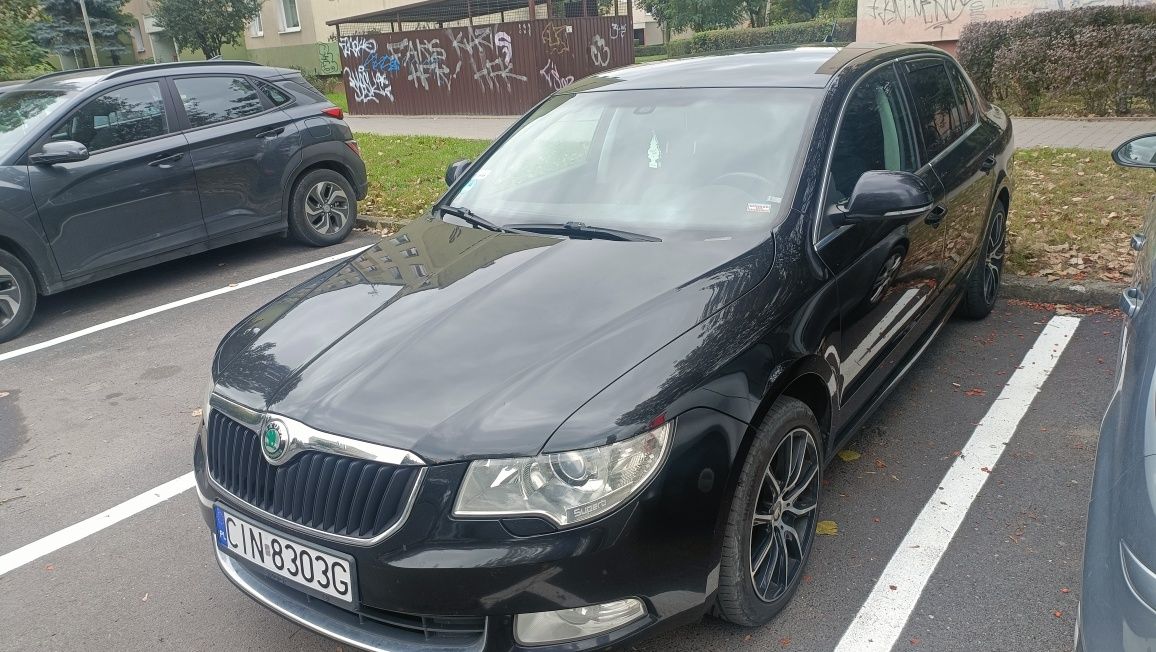 Superb 2  automat  DSG 2.0 Tdi I40 km