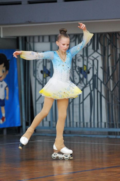 Сукня для фігурного катання