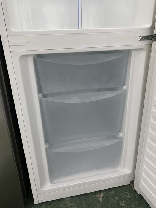 Frigorifico combinado zanussi branco