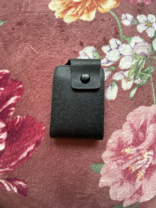 Etui brązowe na karty