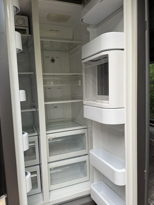 Холодильник Side by side -Samsung