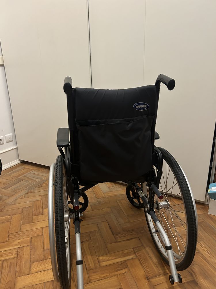 Cadeira de rodas invacare