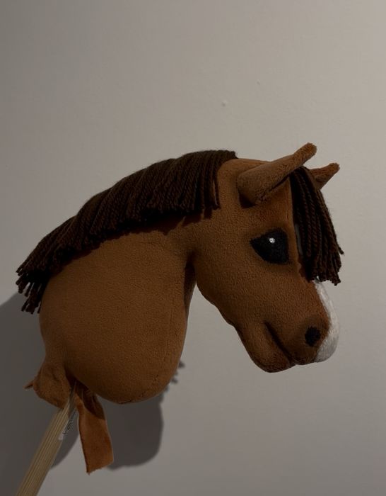 Hobby horse kasztan, rudy