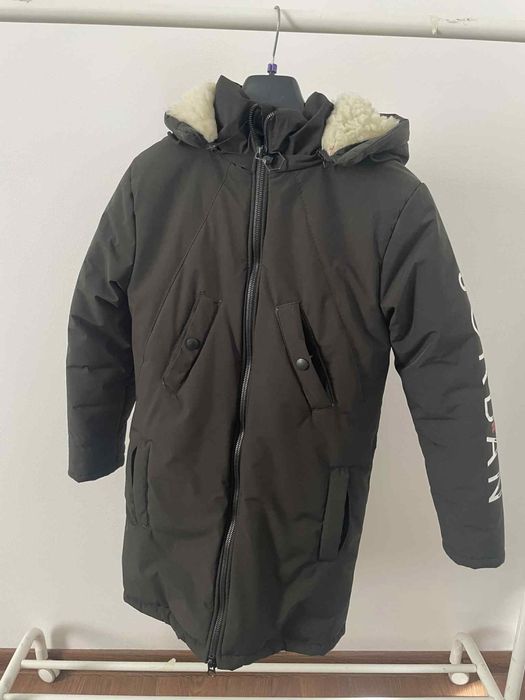 Зимова курточка для хлопчика 7-8 років
