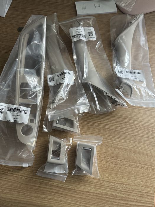 BMW F10 F11 PUXADORE DE PORTA  DO INTERIOR TRAS E FRENTE