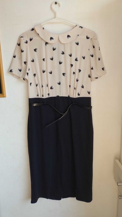 granatowa kremowa beżowa sukienka elegancka kołnierzyk serduszka L M