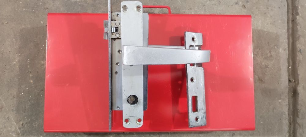 Замок с ЖД вагона