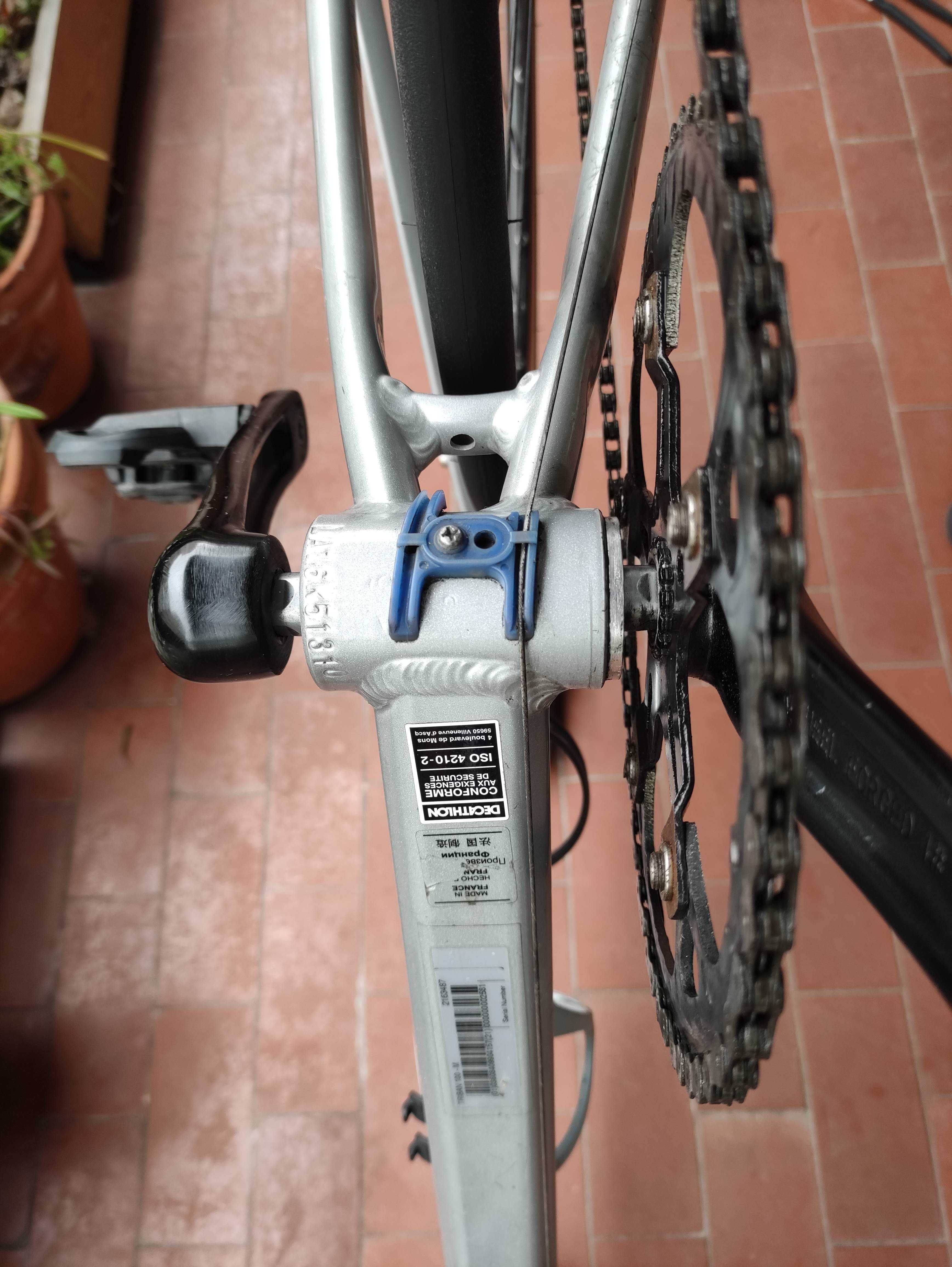 Bicicleta de estrada RC100 TRIBAN cinza alterada