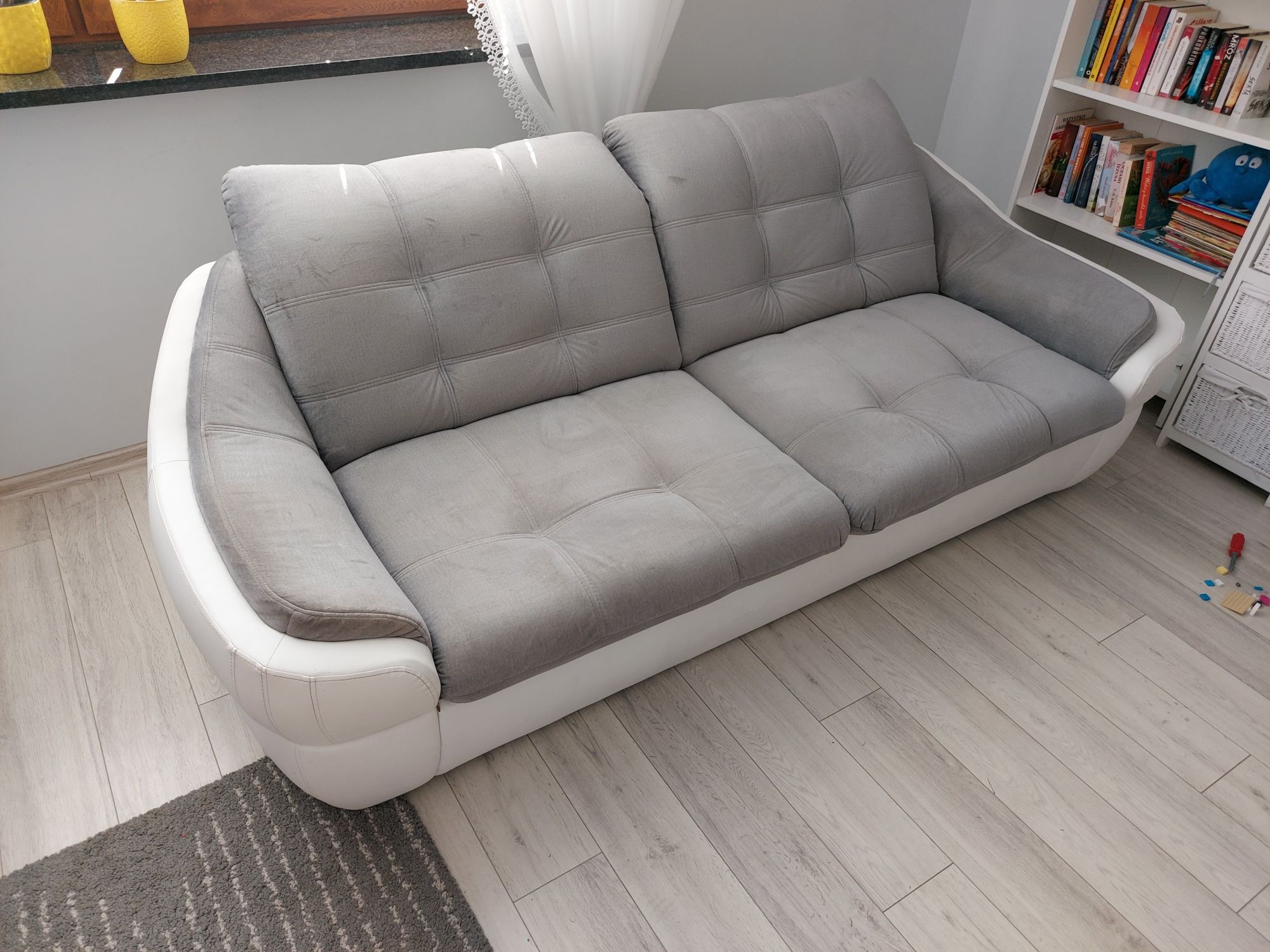 Sofa Infinity 3 w bardzo dobrym stanie