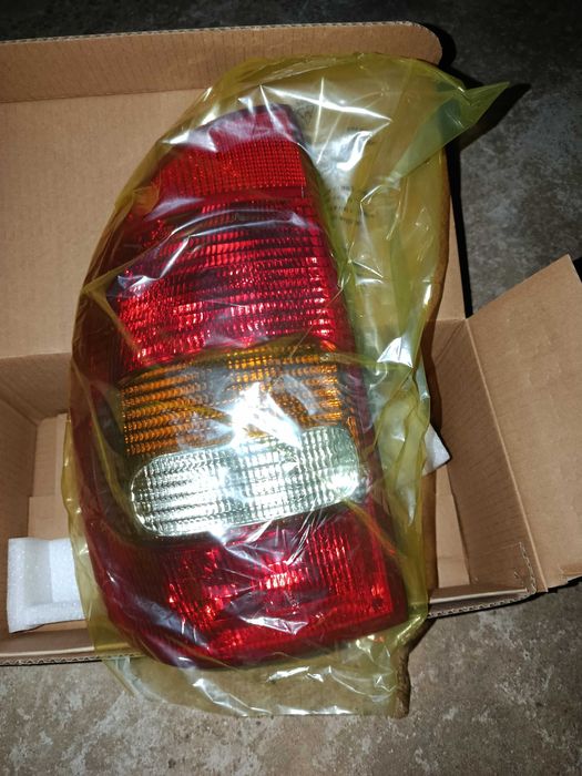 Farol Opel Corsa B Esquerdo Novo