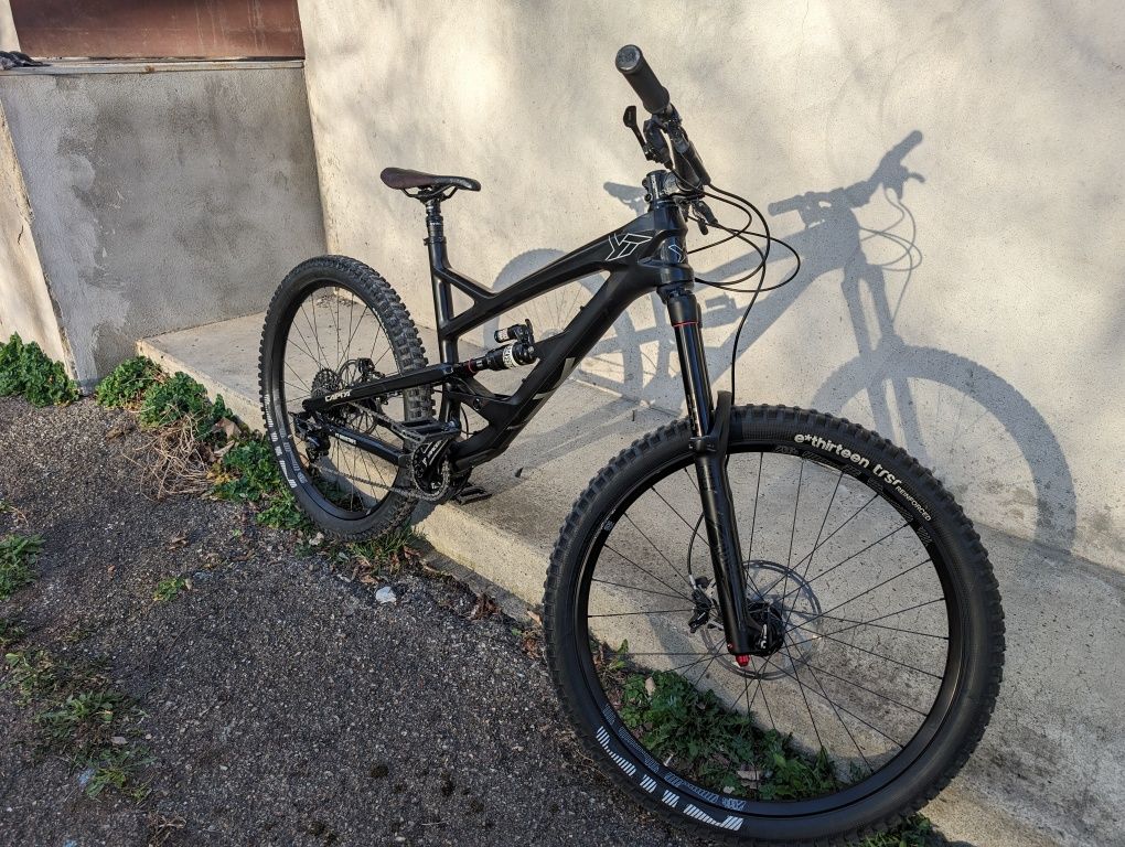 YT Capra 650b 27.5 carbon