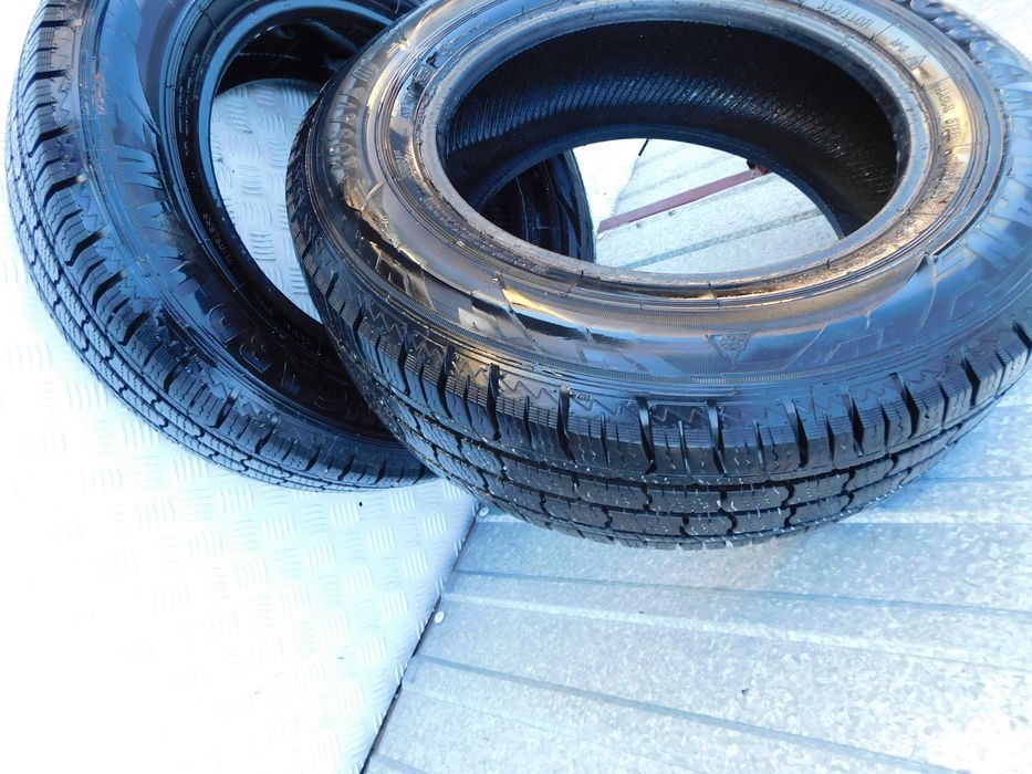 Opony zimowe 225/65 R16C komplet 2 szt SNOWGARD ROSAVA 23r JAK NOWE