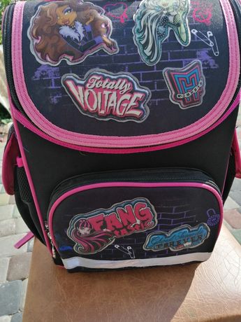 Рюкзак школьный для младших классов