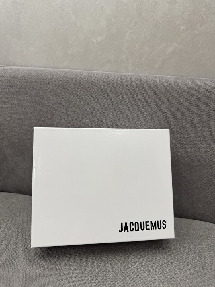 Подарункова коробка для сумки чи шарфа Jacquemus