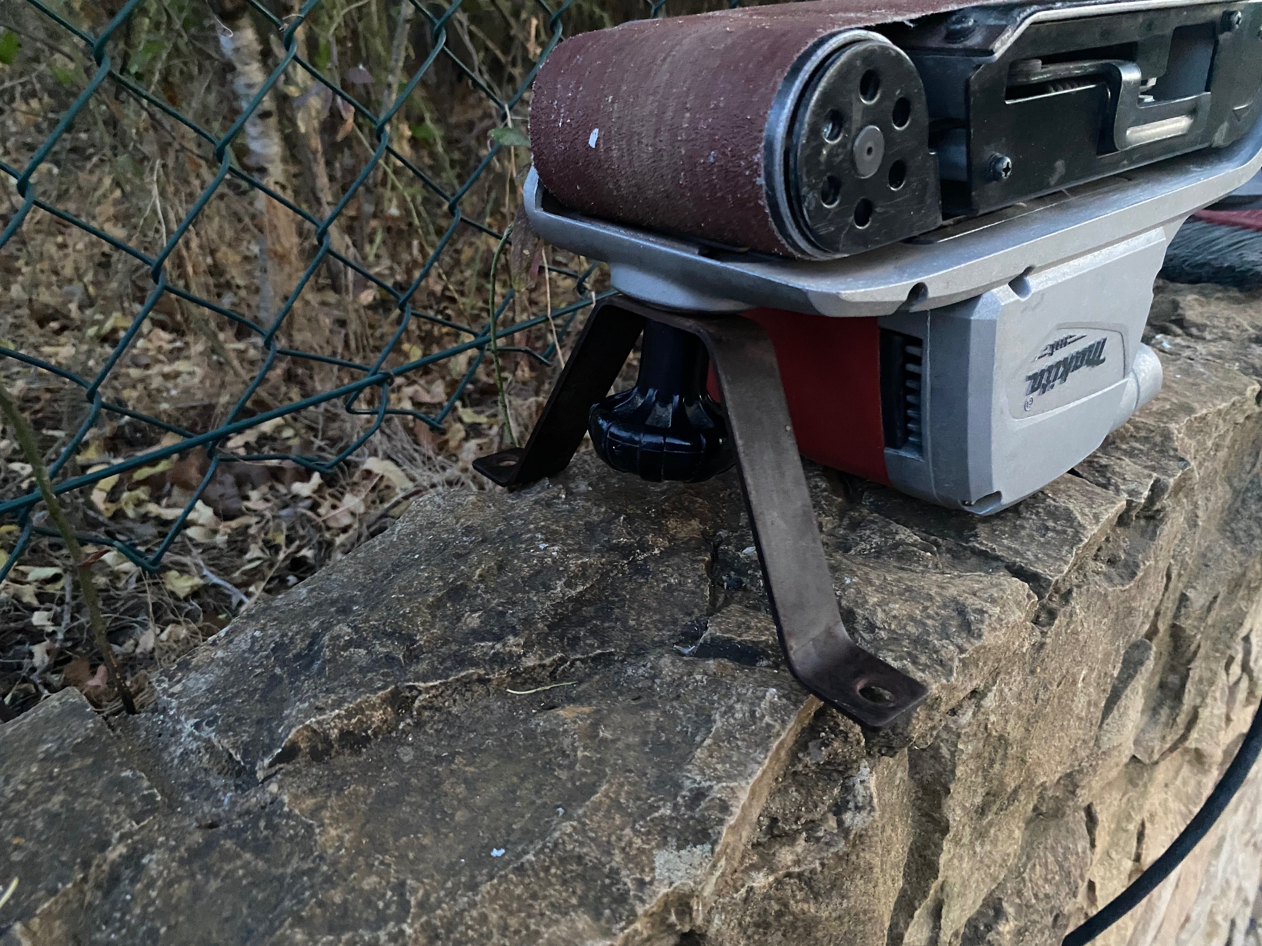 Lixadora de rolo Makita M9400