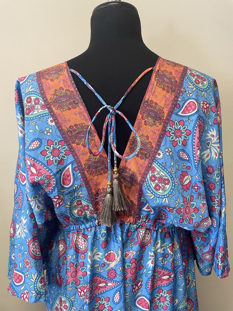 Sukienka jedwab indyjski w kolorze niebieskim